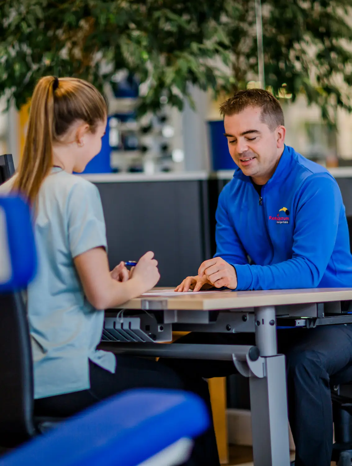 rehazentrum-weingarten-ravensburg-therapie-fitness-beratung-01